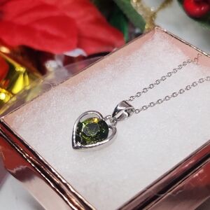 Elegant Swarovski Crystal Silver Heart Pendant Necklace